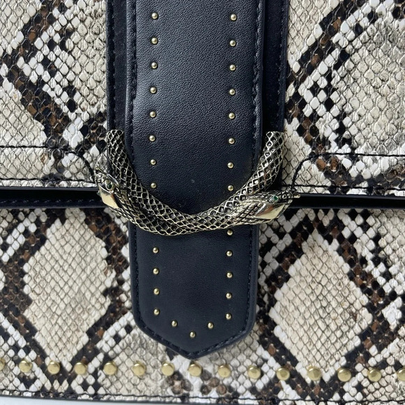🛍️ 3/$40 Topshop Snakeskin Clutch  Purse Black Grey - Picture 2 of 11